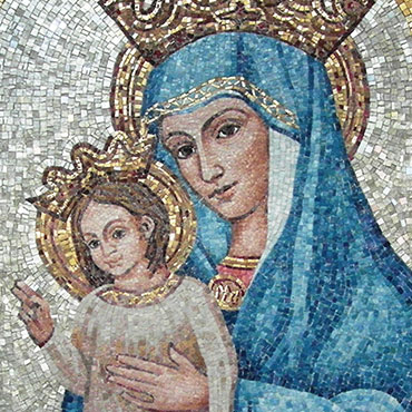 Madonna con bambino. Oro e smalti; cm.115x65.